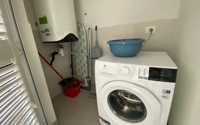 Cozy Flat 300m From the Beach