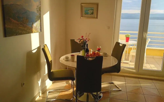 Apartment Ruzmarina