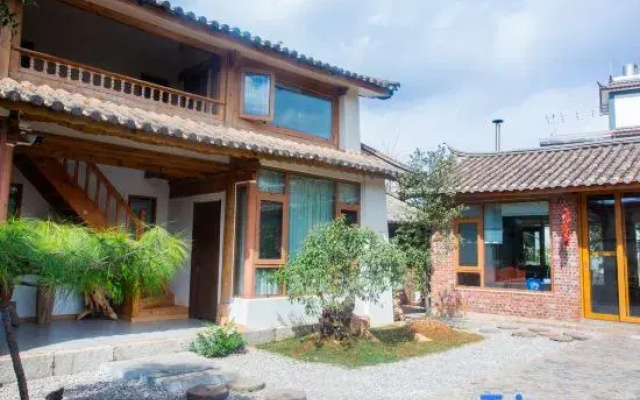 Lijiang Dexian Homestay