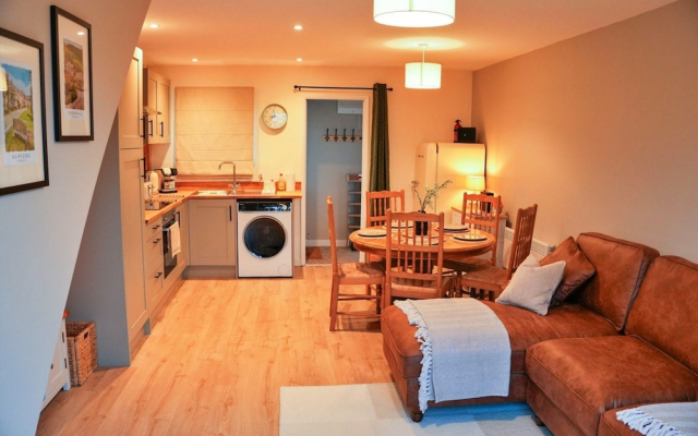 Pet-friendly Countryside Holiday Home, No Deposit