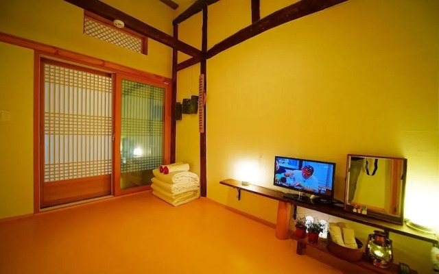 Gamsung Hanok