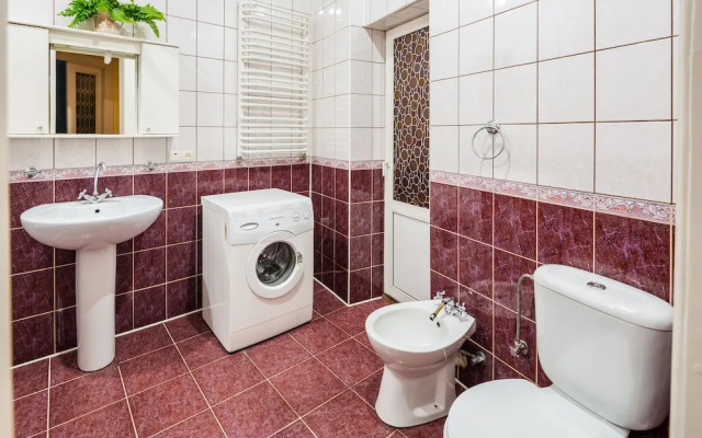 Three bedrooms & studio in the Center
