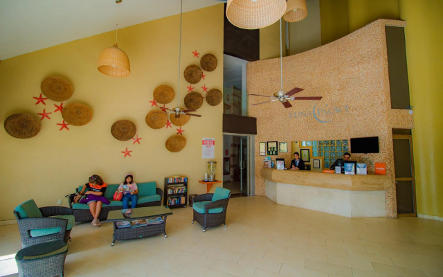 Luna Palace Hotel and Suites
