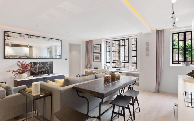 Knightsbridge & Chelsea Lux 2 bed Duplex