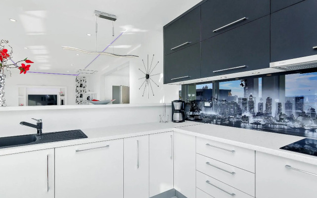 Penthouse Lush Makarska