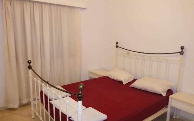 Paphos Inn Hostel in Paphos, Cyprus from 54$, photos, reviews - zenhotels.com guestroom