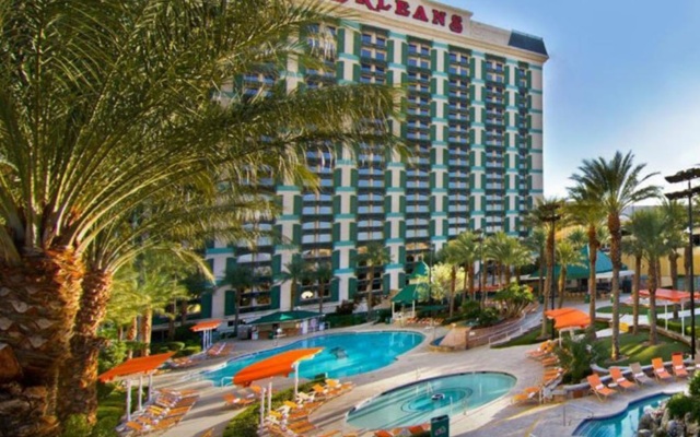 Отель The Orleans Hotel & Casino США, Лас-Вегас - отзывы, цены и фото номеров - забронировать отель The Orleans Hotel & Casino онлайн вид на фасад