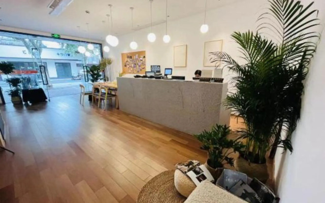 Songhua Business Hotel