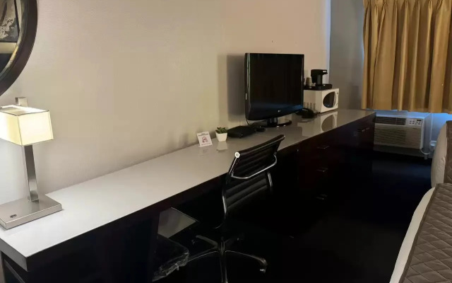 Quality Inn & Suites Jackson
