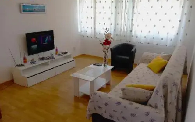 Comfortable And Fully Furbished Apt in Center