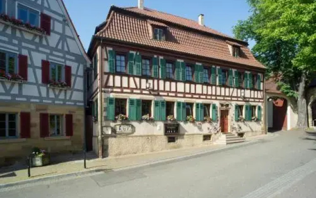 Landhotel Lutz UG