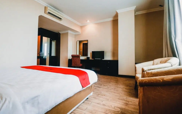 RedDoorz Premium @ Jalan Jendral Sudirman Palembang