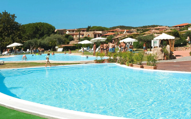 Apartment in Golfo Aranci with receptions