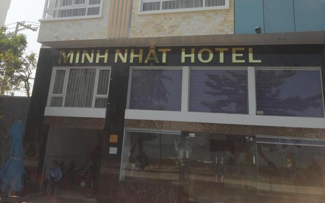 Отель Minh Nhat Нячанг вид на фасад