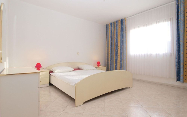 Apartment 1481
