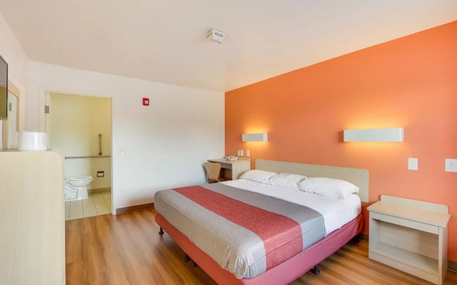 Motel 6 Columbia West South Carolina