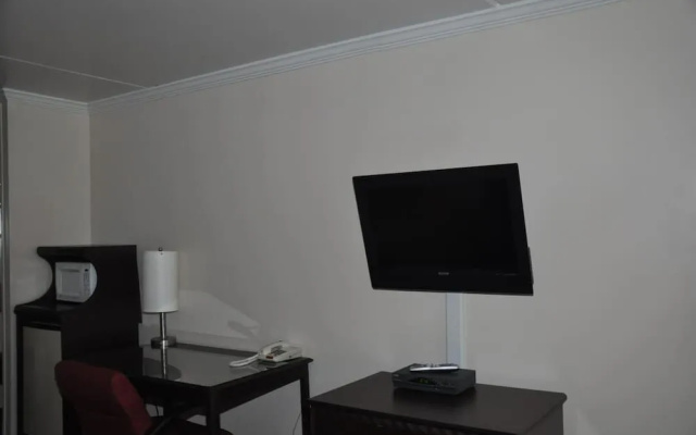 Budget Inn