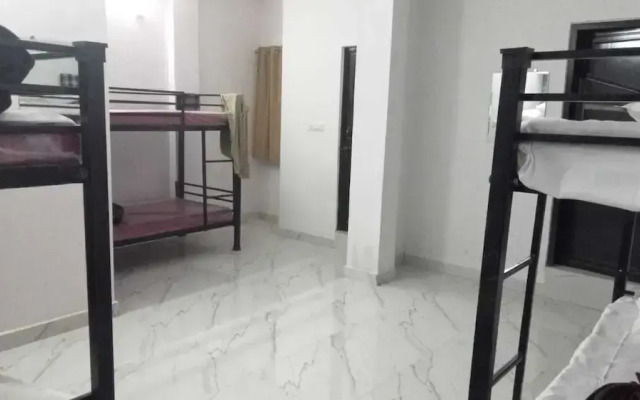 Hotel Viraj