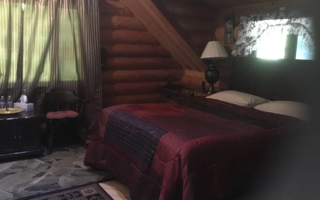 Redwood Log Cabin