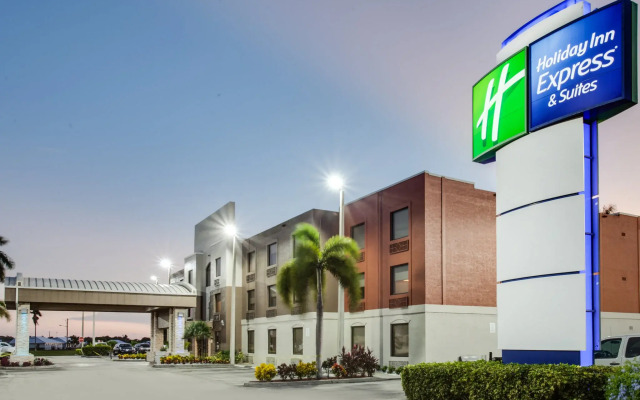 Holiday Inn Express Hotel & Suites Clewiston by IHG