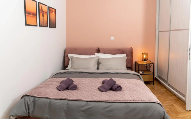 Modern studio Chiou