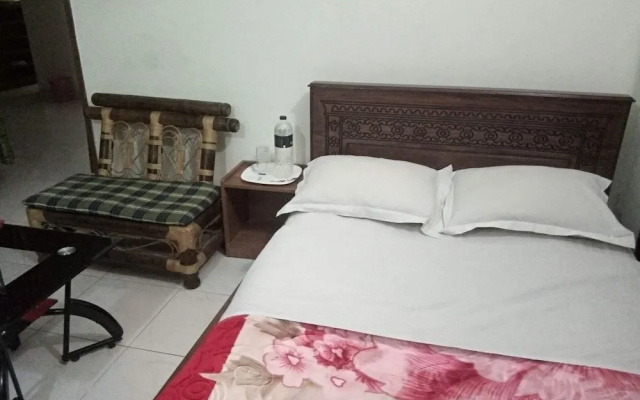 Marry House