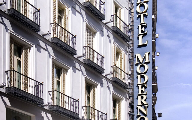 Hotel Moderno вид на фасад