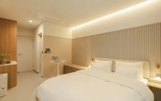 Cheonan Buldang Hound Hotel