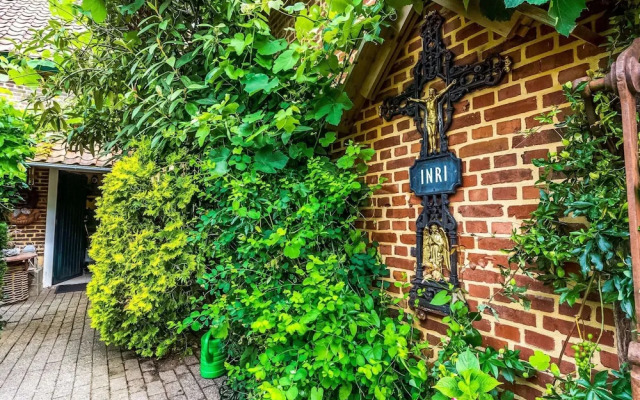 Oud-rekem Heritage Hideaway