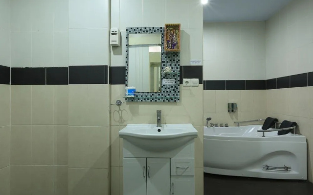 RedDoorz Kartika Plaza 2