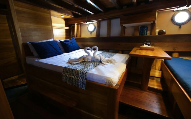 Tanaka Liveaboard