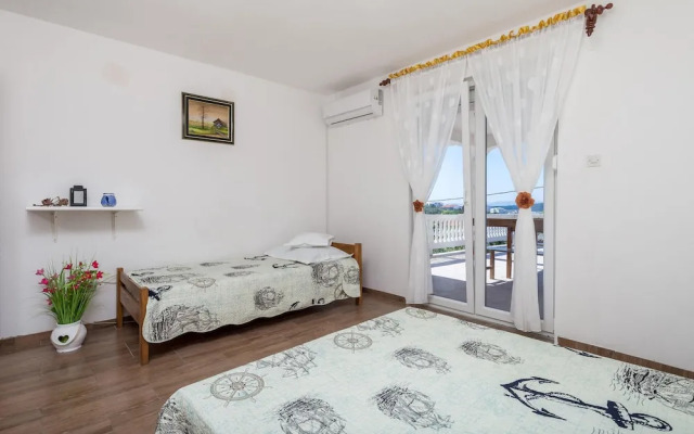 Amazing Apartment in Banjol With 1 Bedrooms and Wifi