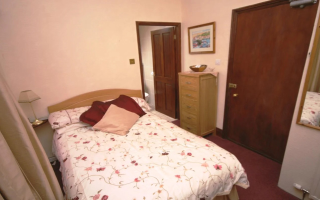 The Firs Guesthouse