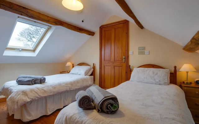 Luxurious Holiday Home in Llanrwst Near River