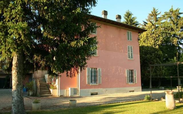 Отель B&B La Bugia di Villa Tanzi Парма вид на фасад