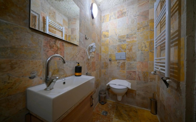 Adelya Cave Hotel