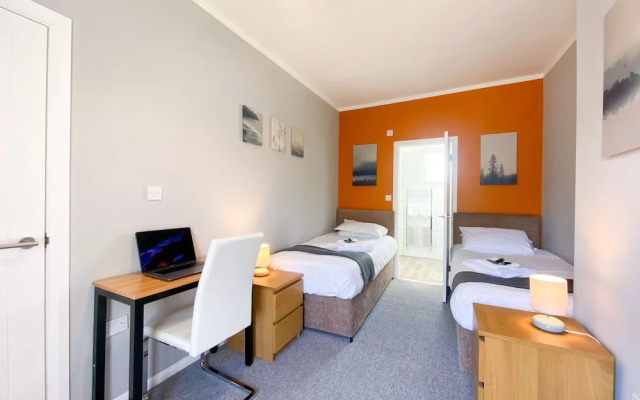 Newly Renovated Warm & Cosy 3bed House