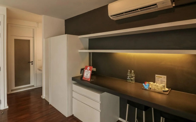 NIDA Rooms Eakamai 72 Shopping Centre