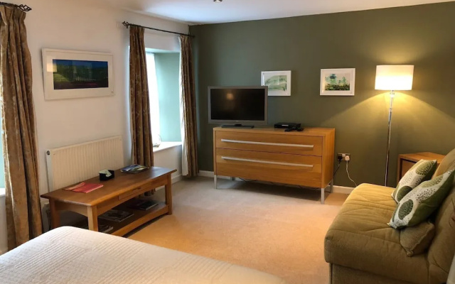 The Boat House Bed and Breakfast