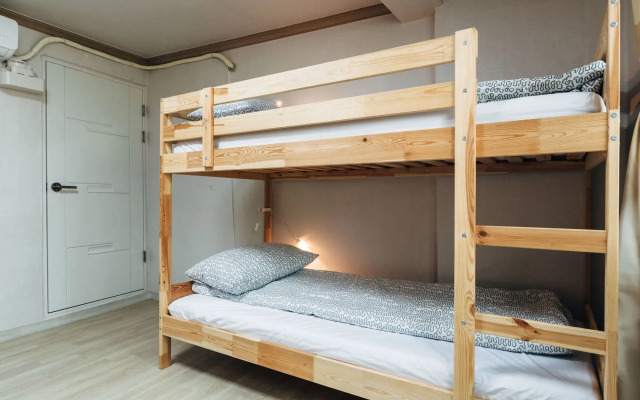 10 Guesthouse - Hostel