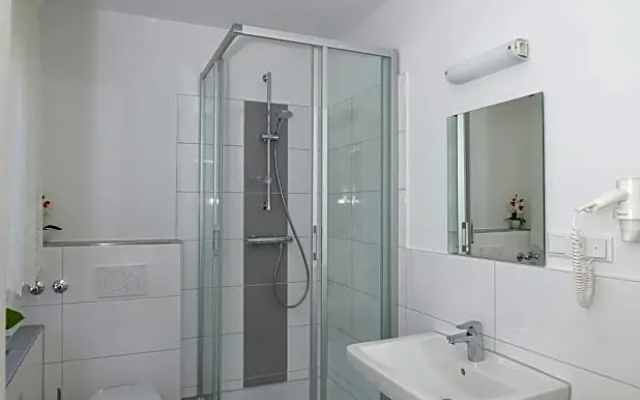 Hotel 12 Bäume