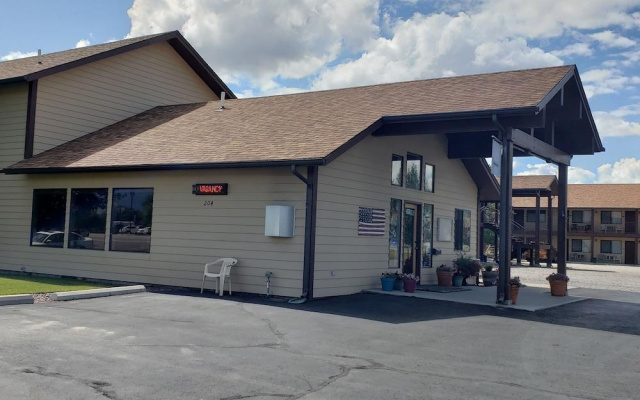 Fan Mountain Inn