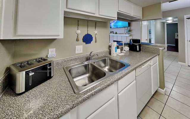 Babe's Place by Ryson Vacation Rentals