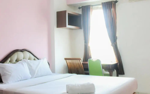 Homey and Cozy Living Studio at Margonda Residence 2 Apartment