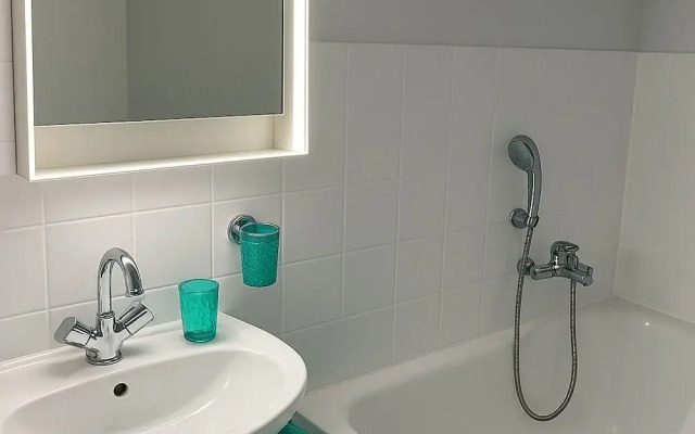 Aurora Living – 15 Min Airport | Business Design Apartments