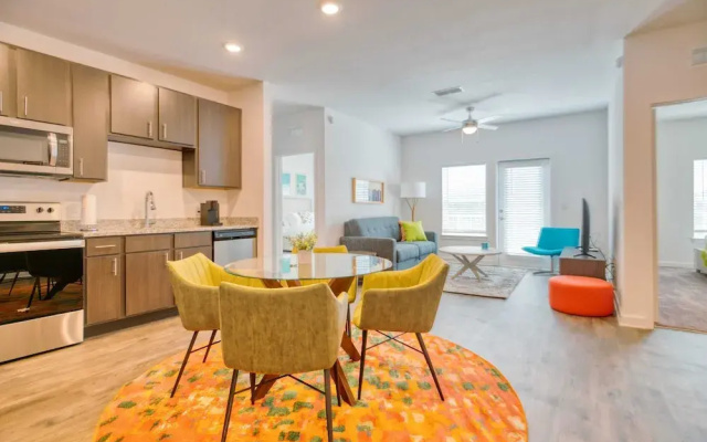 Grand Two Bedroom Two Bathroom Apartment with Balcony by The Scholar