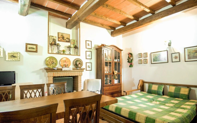 Traditional Apartment Beatrice