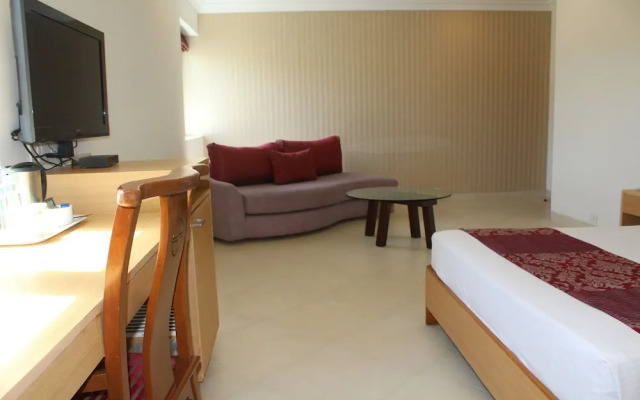The Lotus - Apartment Hotel, Venkatraman Street