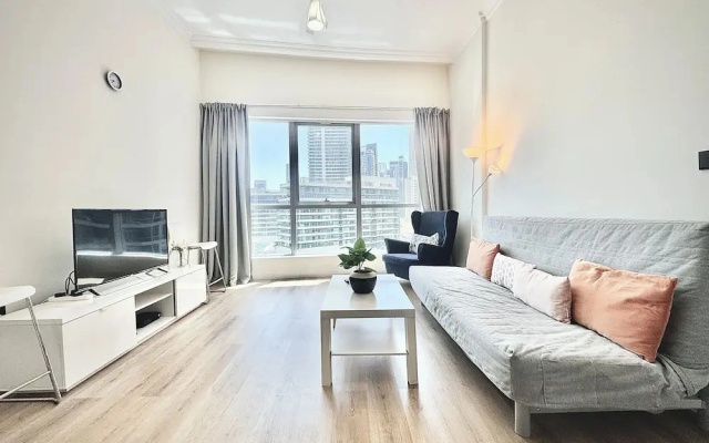 Venduras Bright 1BR in Heart of Marina