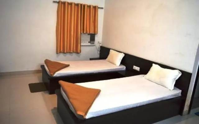 Hotel Nagina Palace